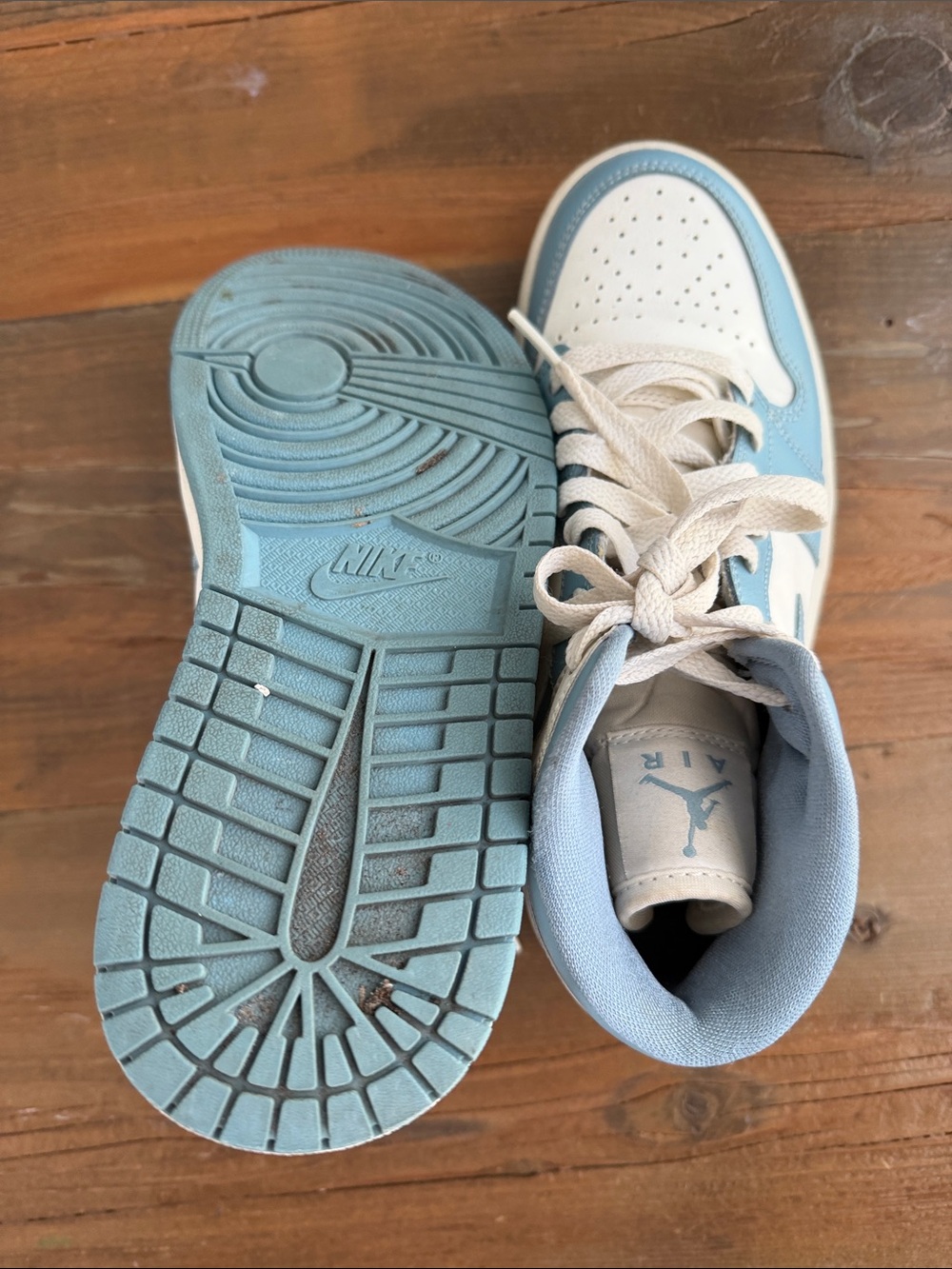 Authentic Jordans - Picture 7 of 8